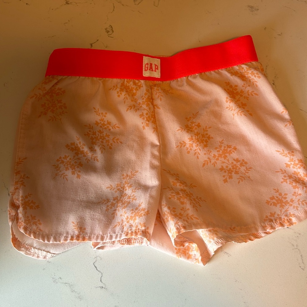Kids Gap size 6 Sleep/ Comfy shorts